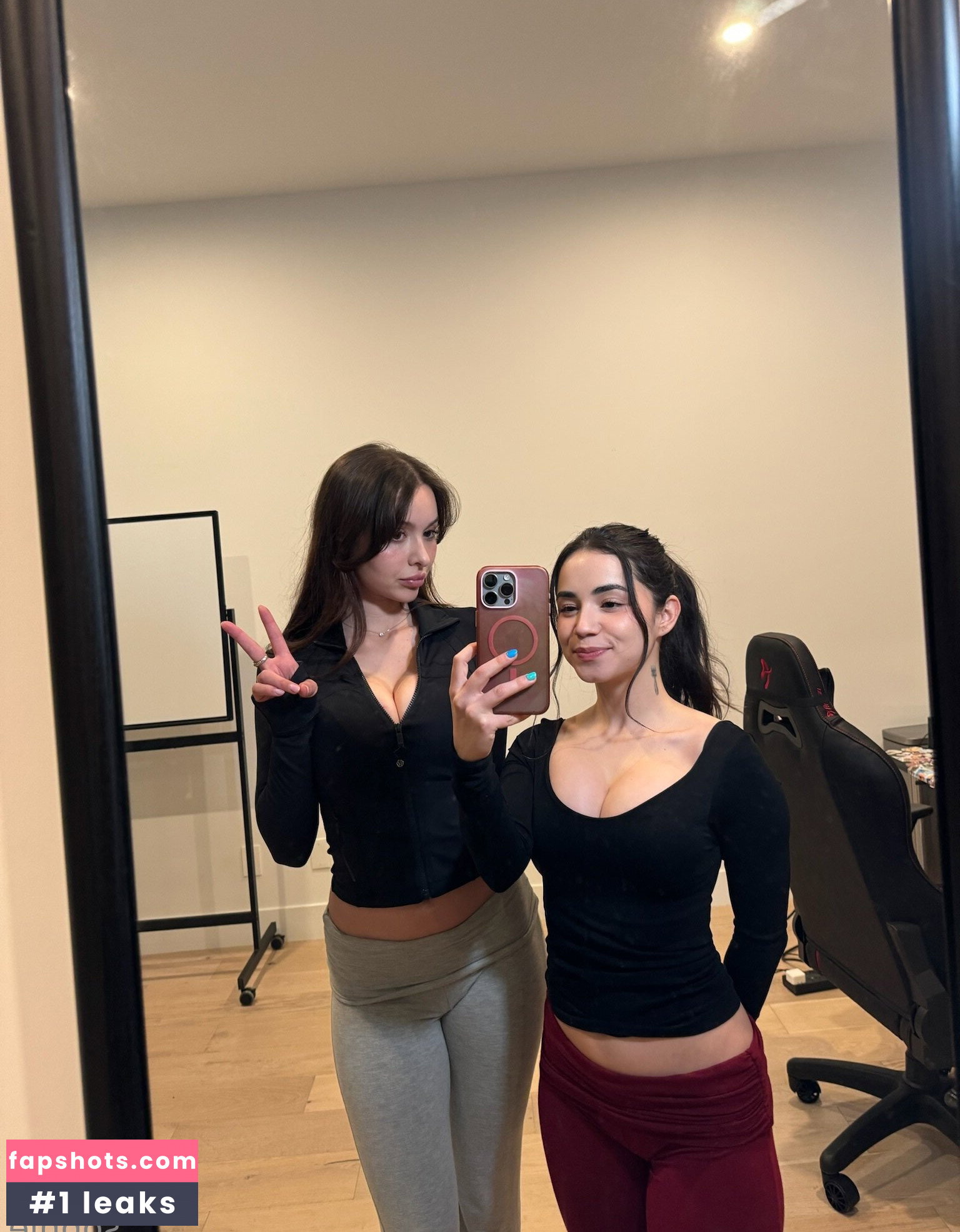 Sophie Mudd gallery photo #2622