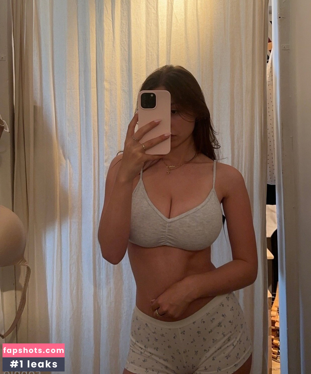 Sophie Mudd gallery photo #1772