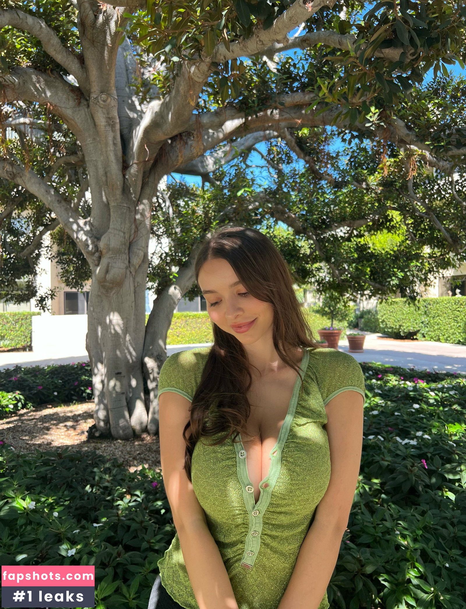 Sophie Mudd gallery photo #591