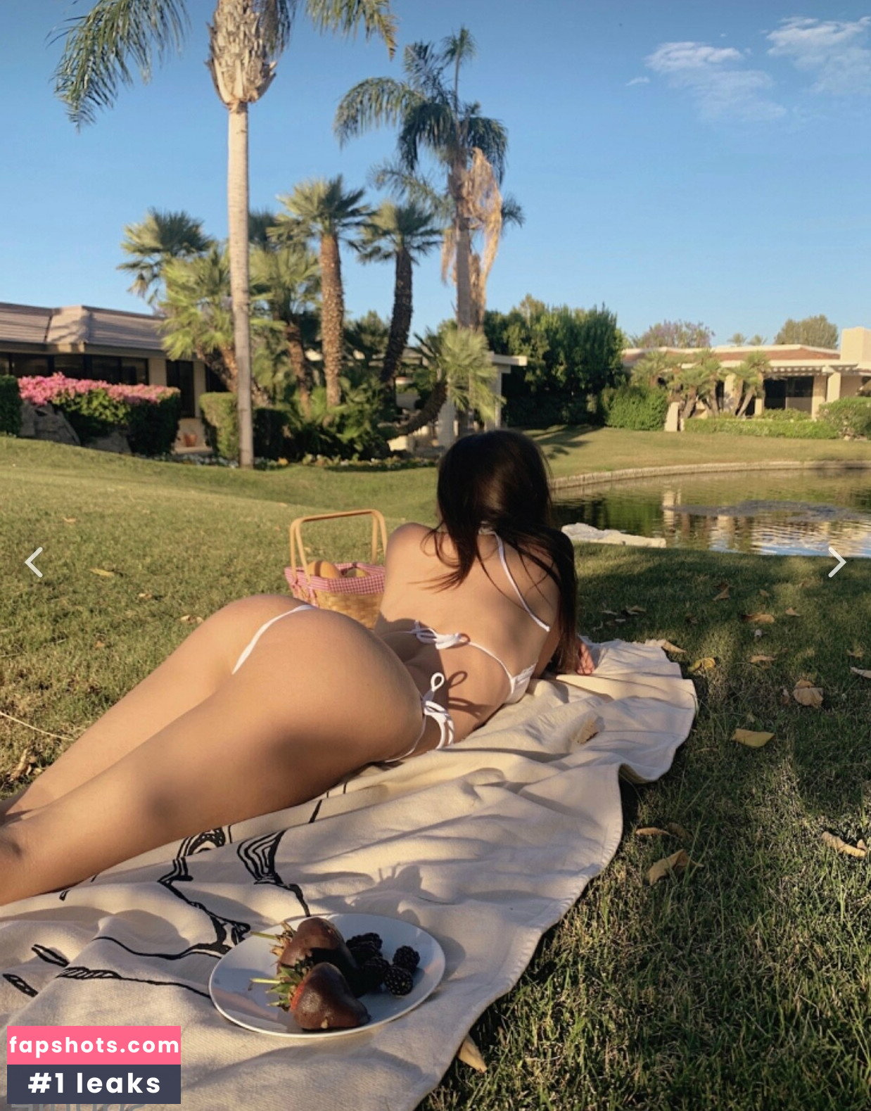 Sophie Mudd gallery photo #1812
