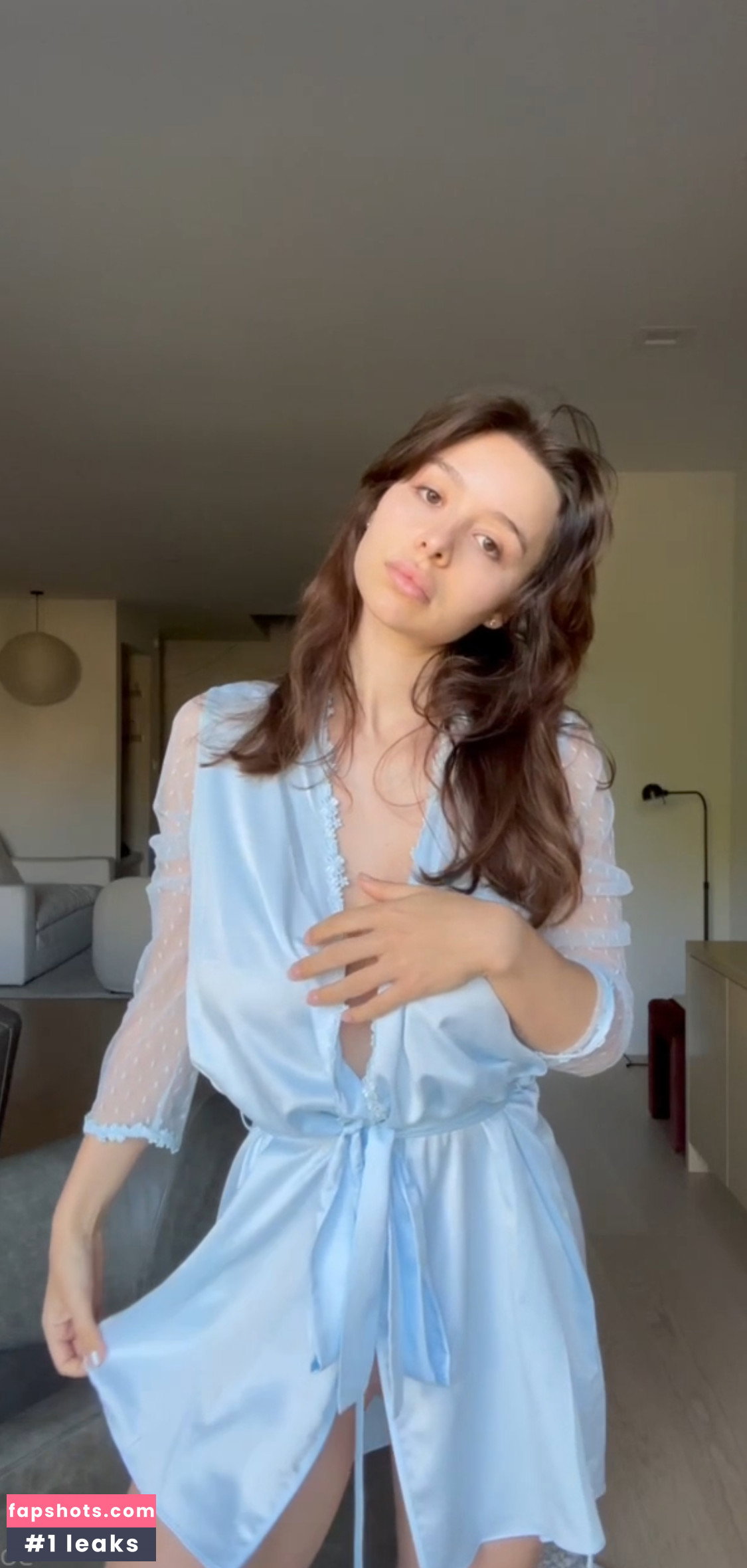 Sophie Mudd gallery photo #2039