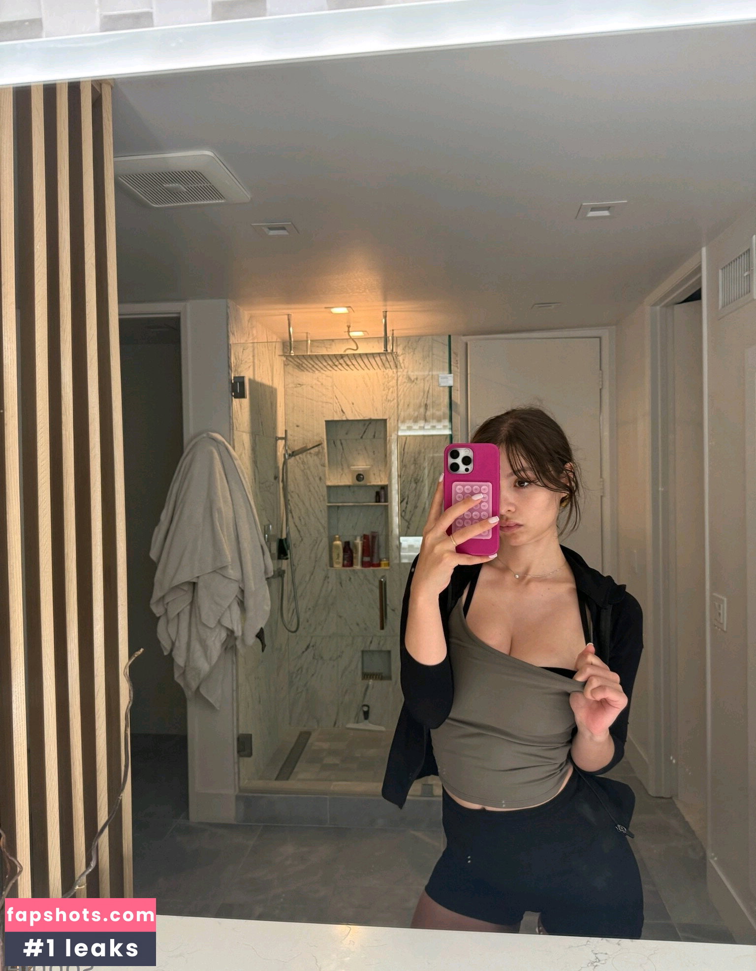 Sophie Mudd gallery photo #1296