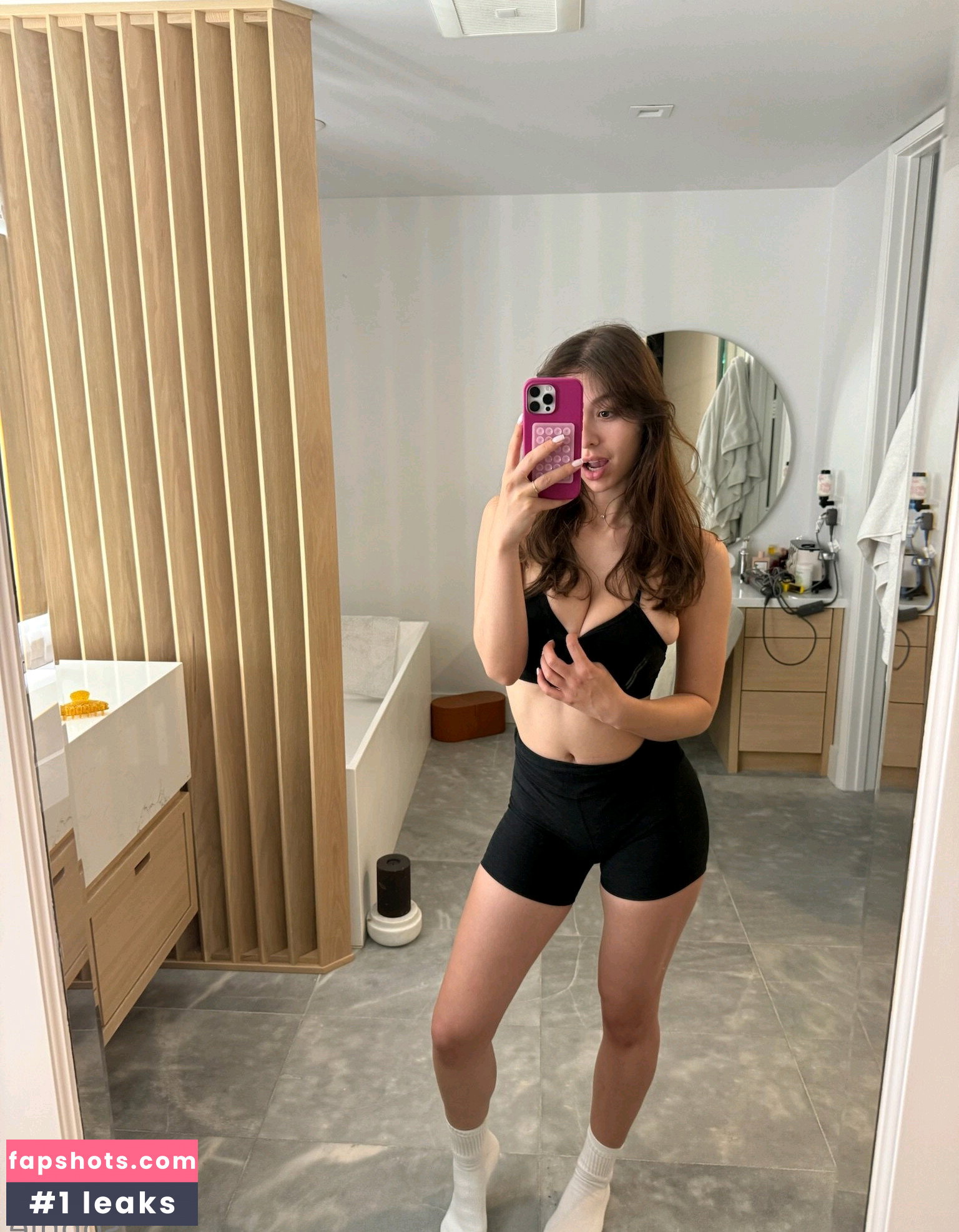 Sophie Mudd gallery photo #2155