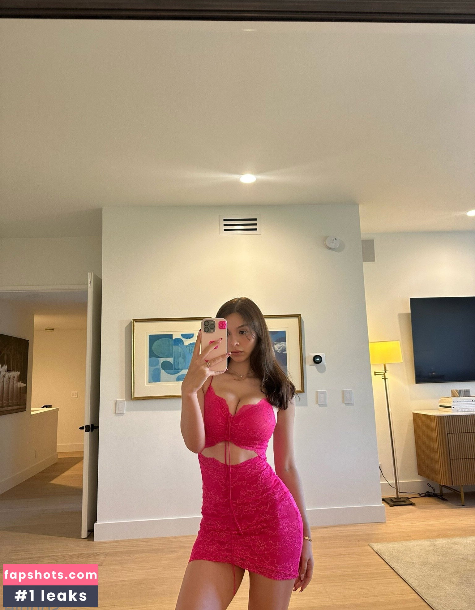 Sophie Mudd gallery photo #2428