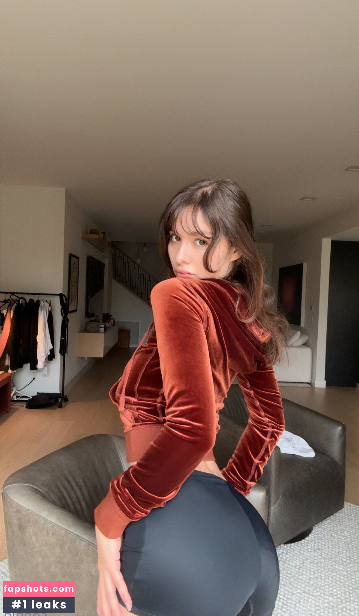 Sophie Mudd gallery photo #2658