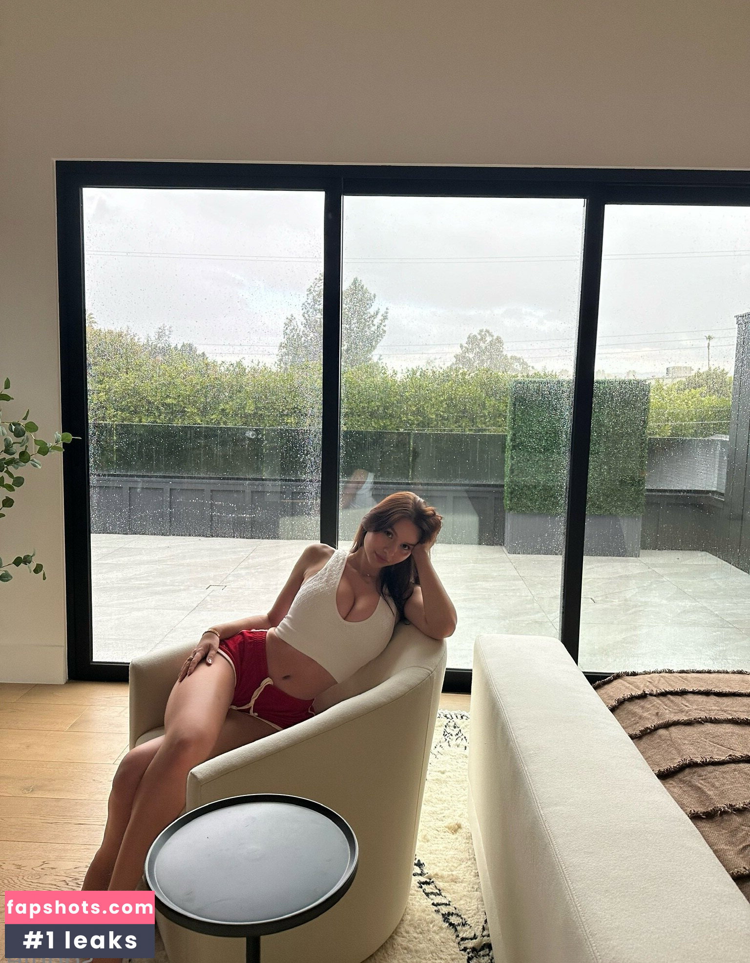 Sophie Mudd gallery photo #2403