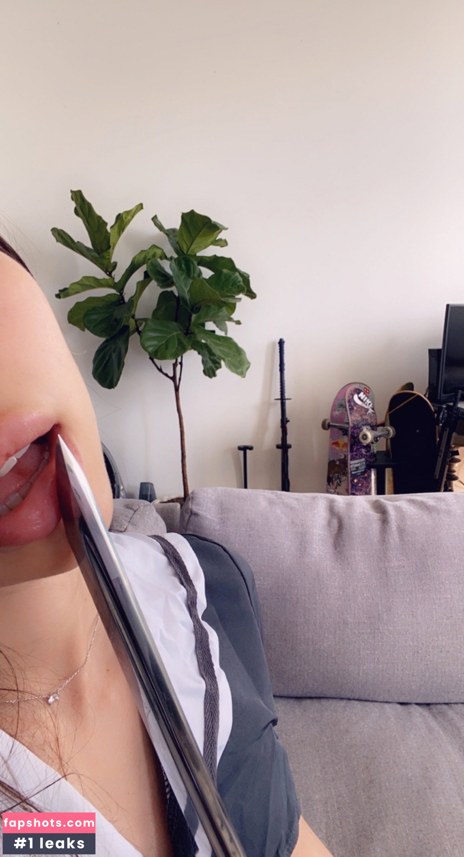 Sophie Mudd gallery photo #2333