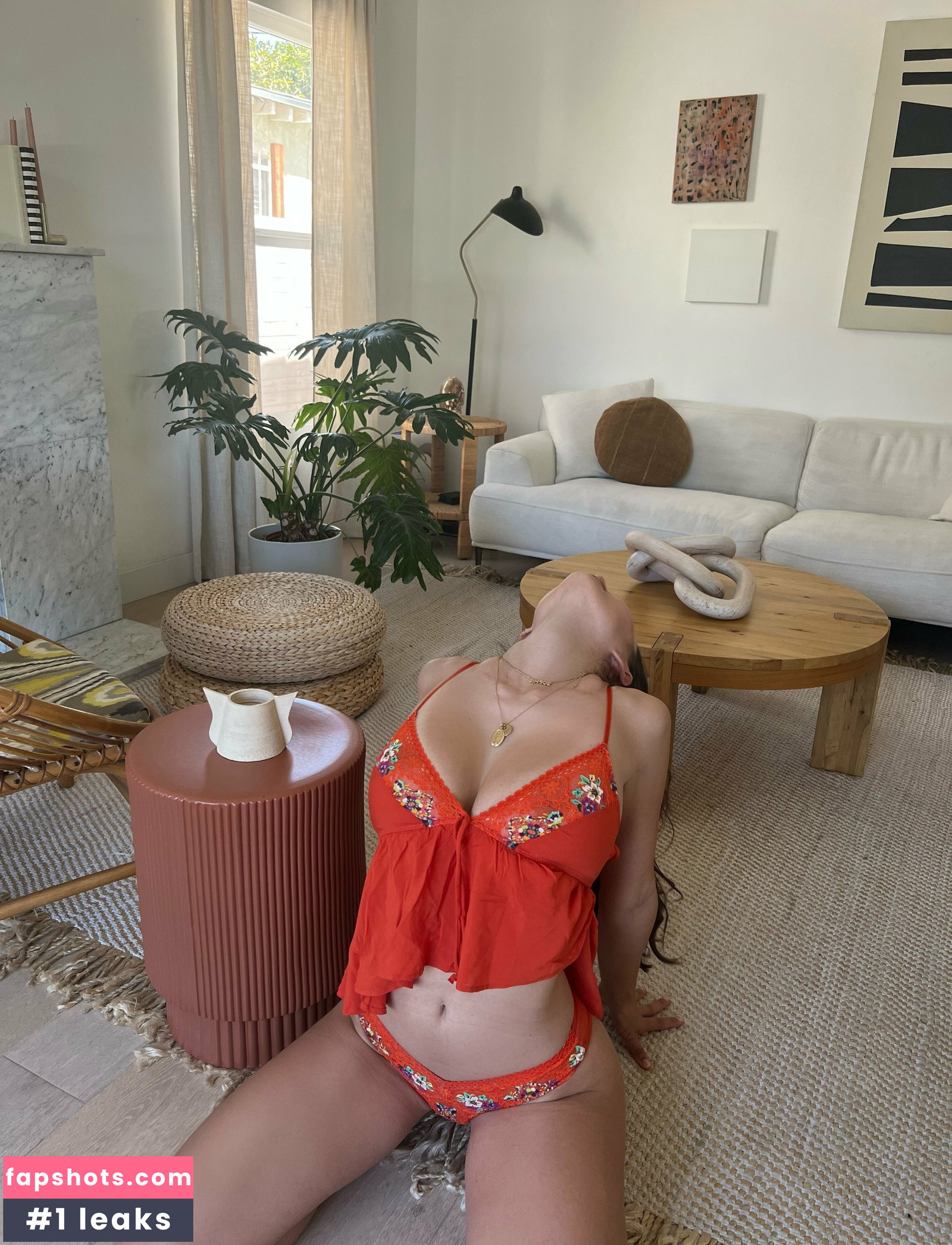 Sophie Mudd gallery photo #2180