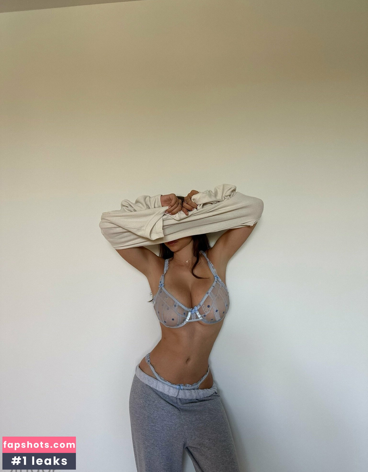 Sophie Mudd gallery photo #1458