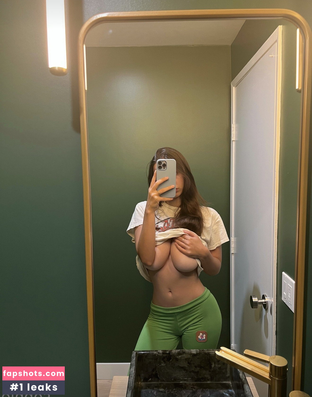 Sophie Mudd gallery photo #38