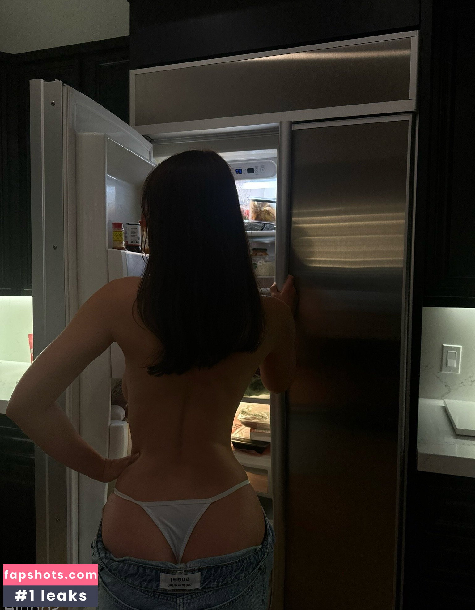 Sophie Mudd gallery photo #2548