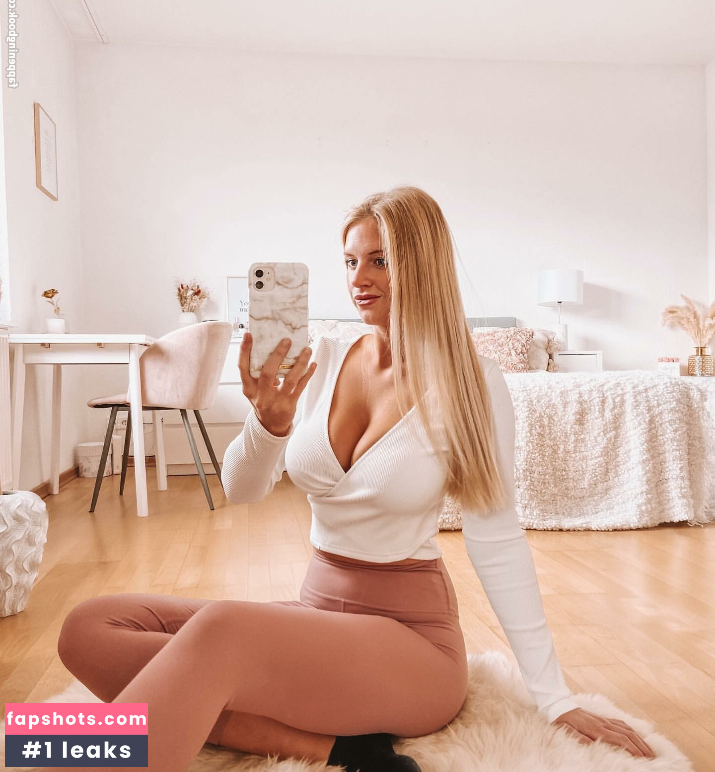 Sophie Nude Leaks OnlyFans Photos #66 - Fapshots