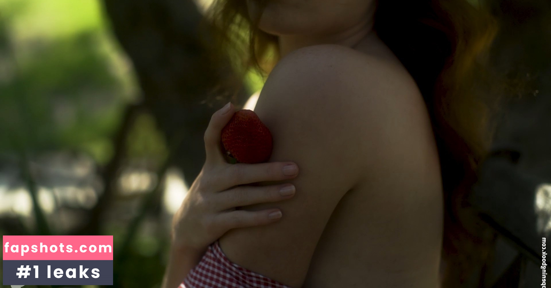 Sophie O’Neil gallery photo #37