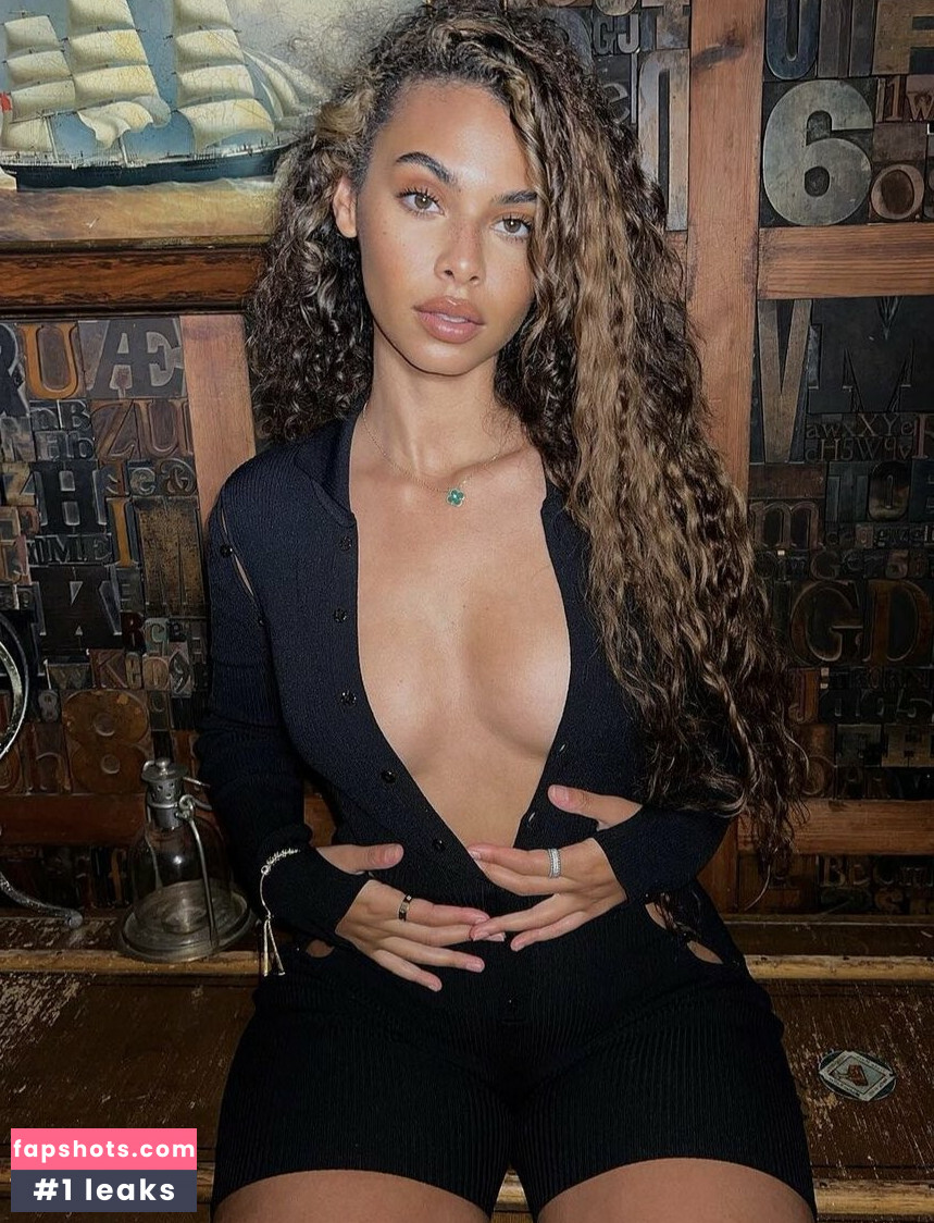 Sophie Piper Nude Leaks OnlyFans Photos #29 - LeakJerk