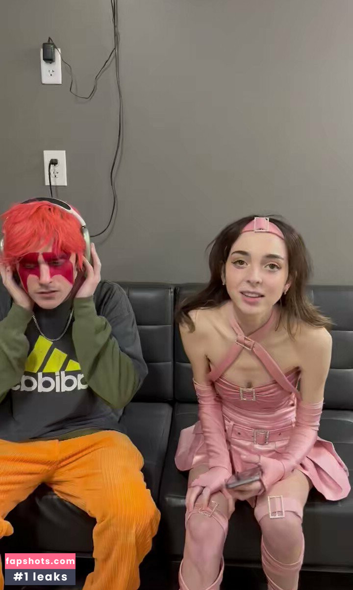 Sophie Powers Nude Leaks OnlyFans Photos #16 - LeakJerk