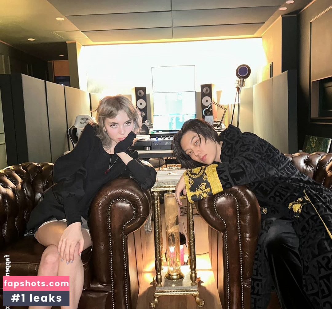 Sophie Powers gallery photo #38