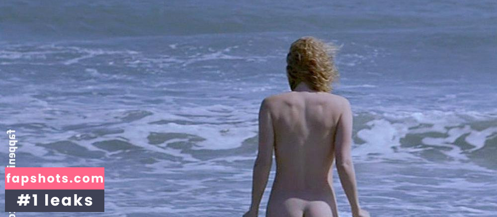 Sophie Quinton gallery photo #45