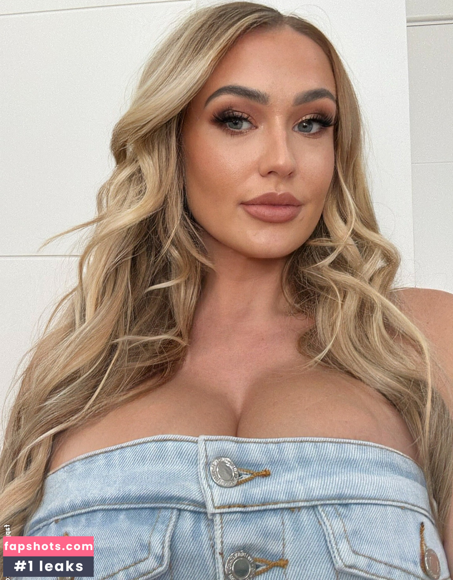 Sophie Reade Nude Leaks OnlyFans Photos #14 - LeakJerk