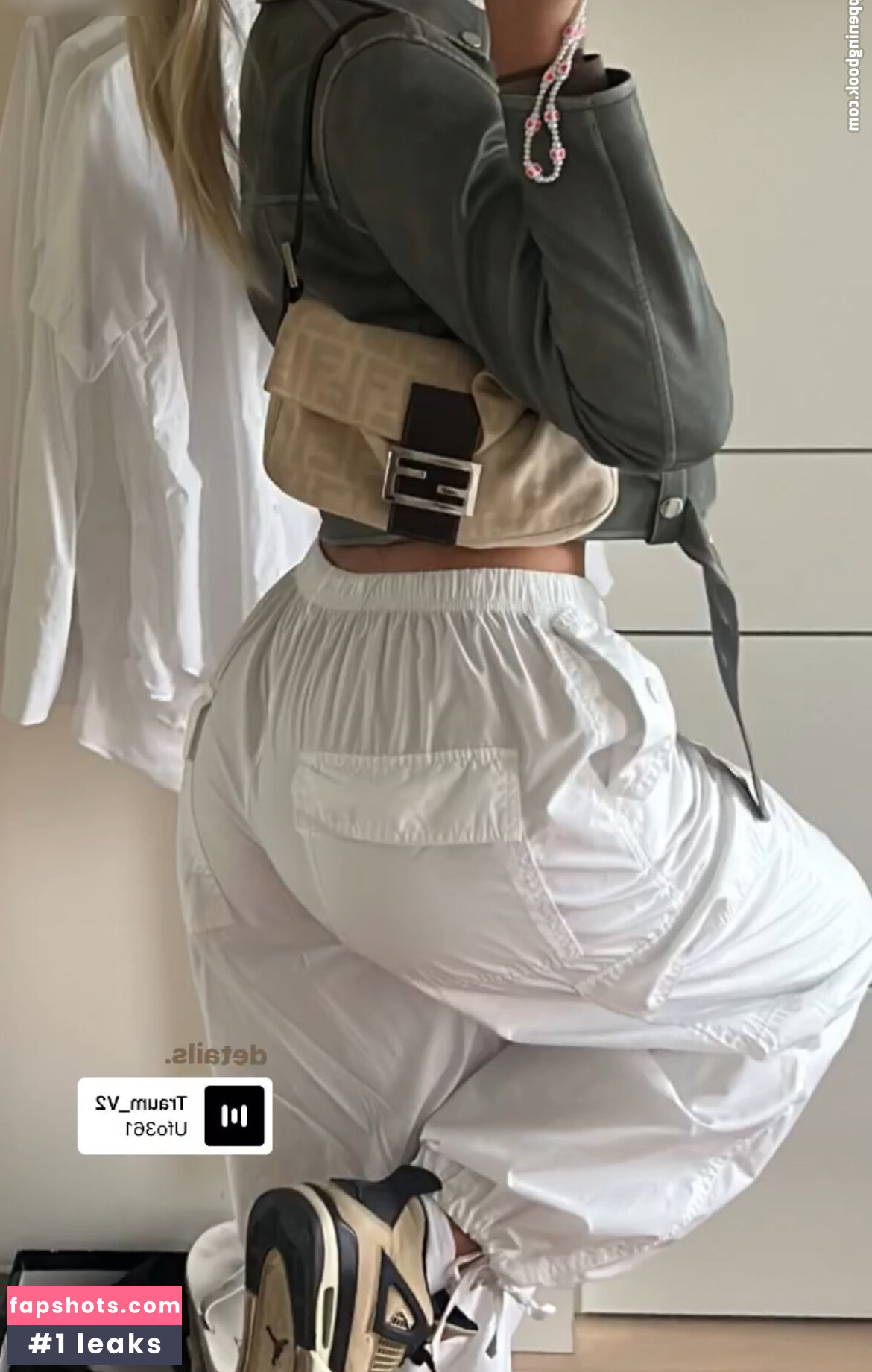 Sophie Schnur gallery photo #49