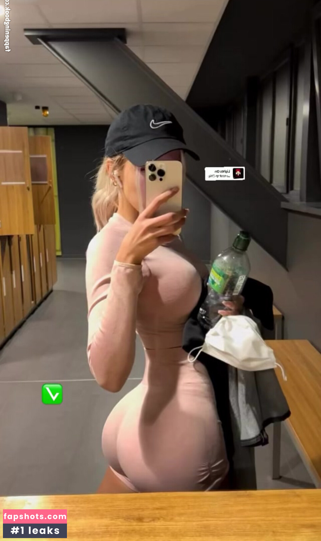 Sophie Schnur gallery photo #59