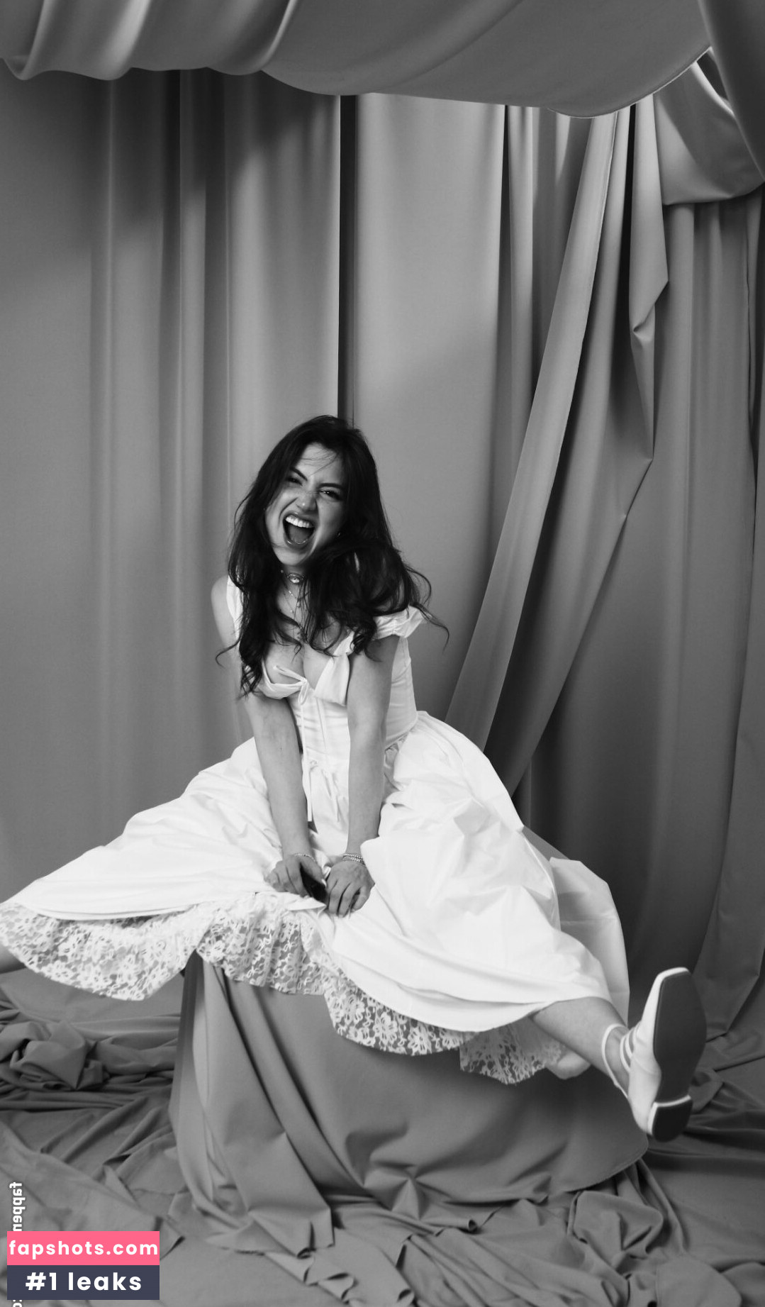 Sophie Silva gallery photo #15