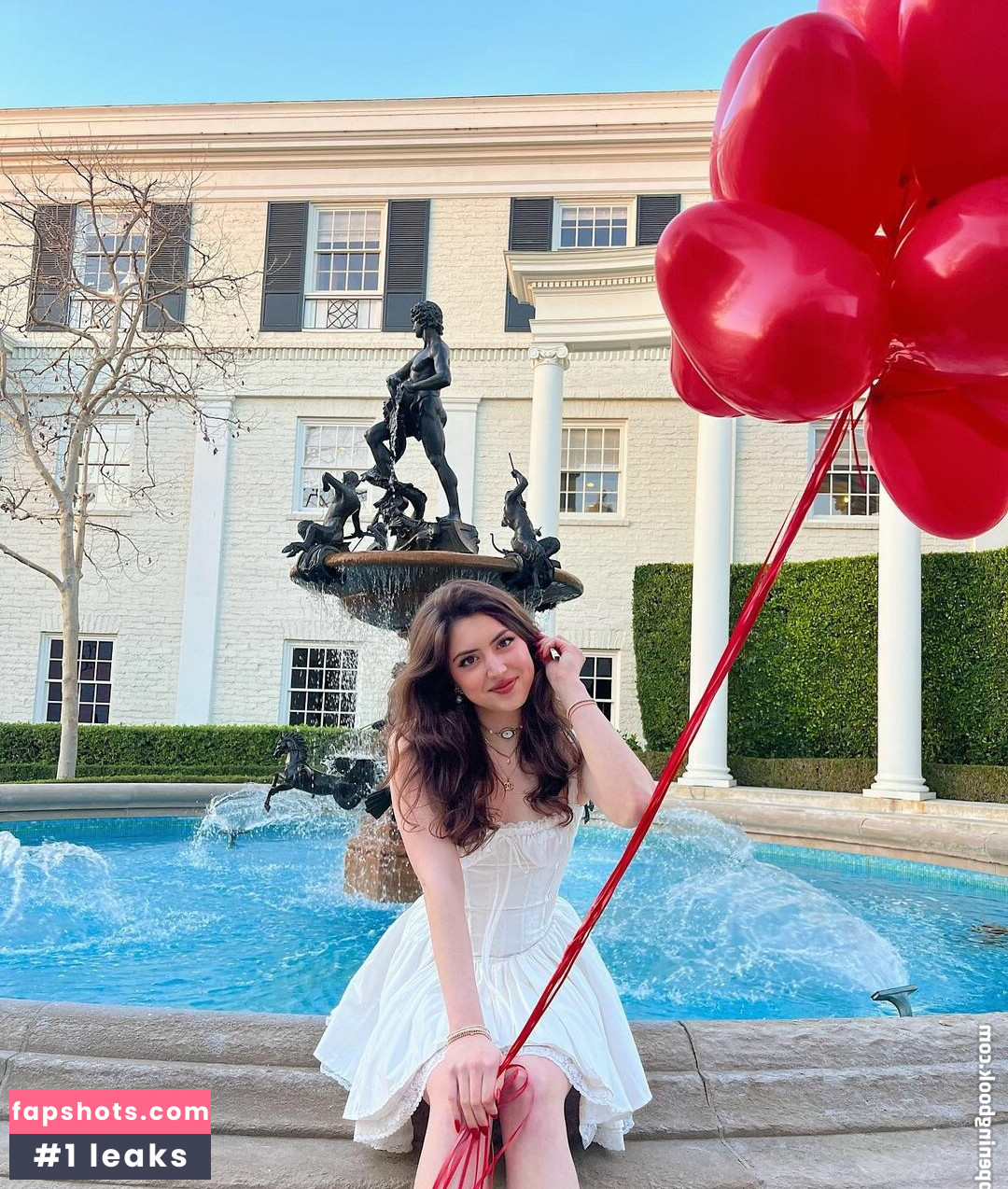 Sophie Silva gallery photo #20