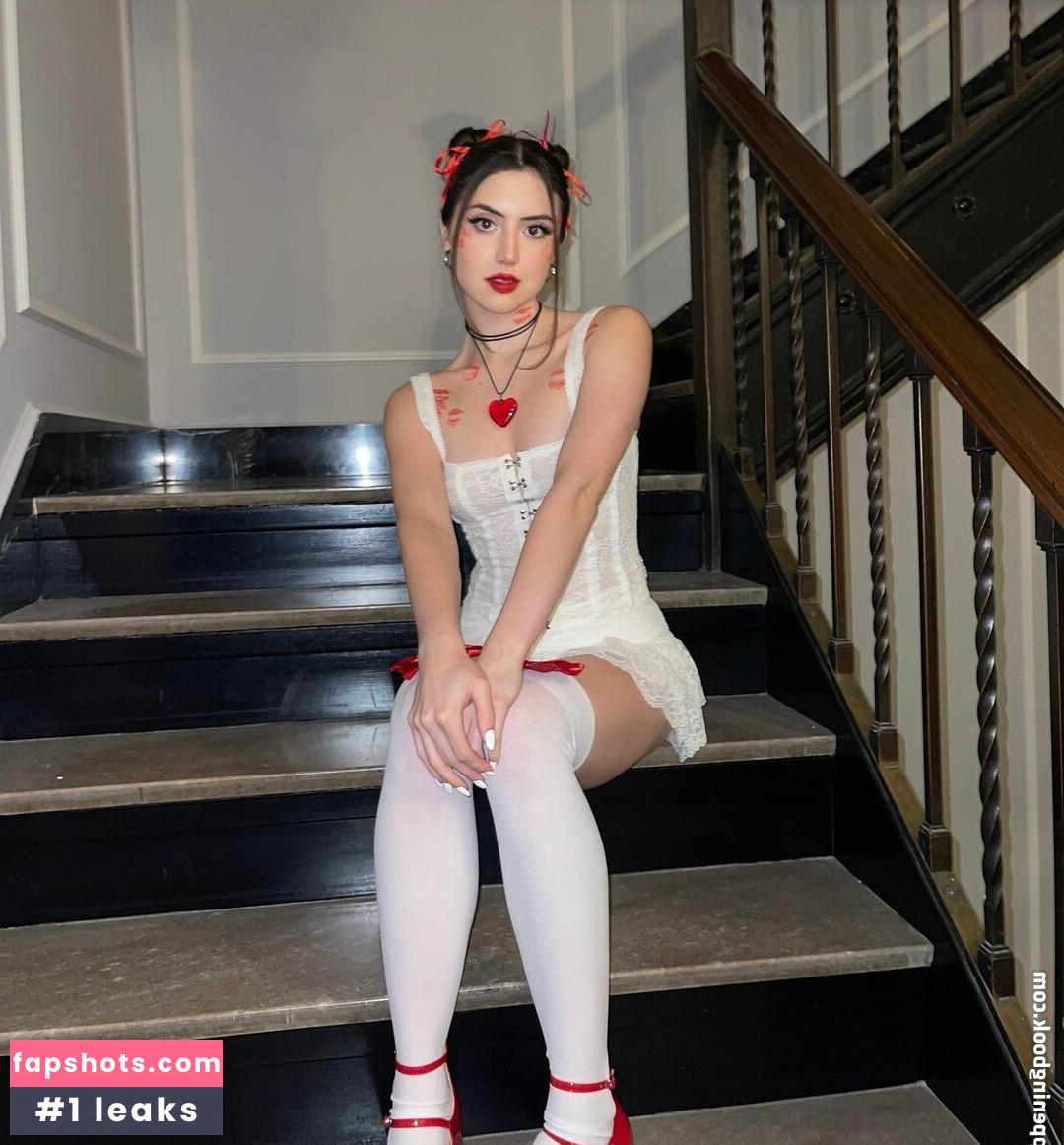 Sophie Silva gallery photo #23