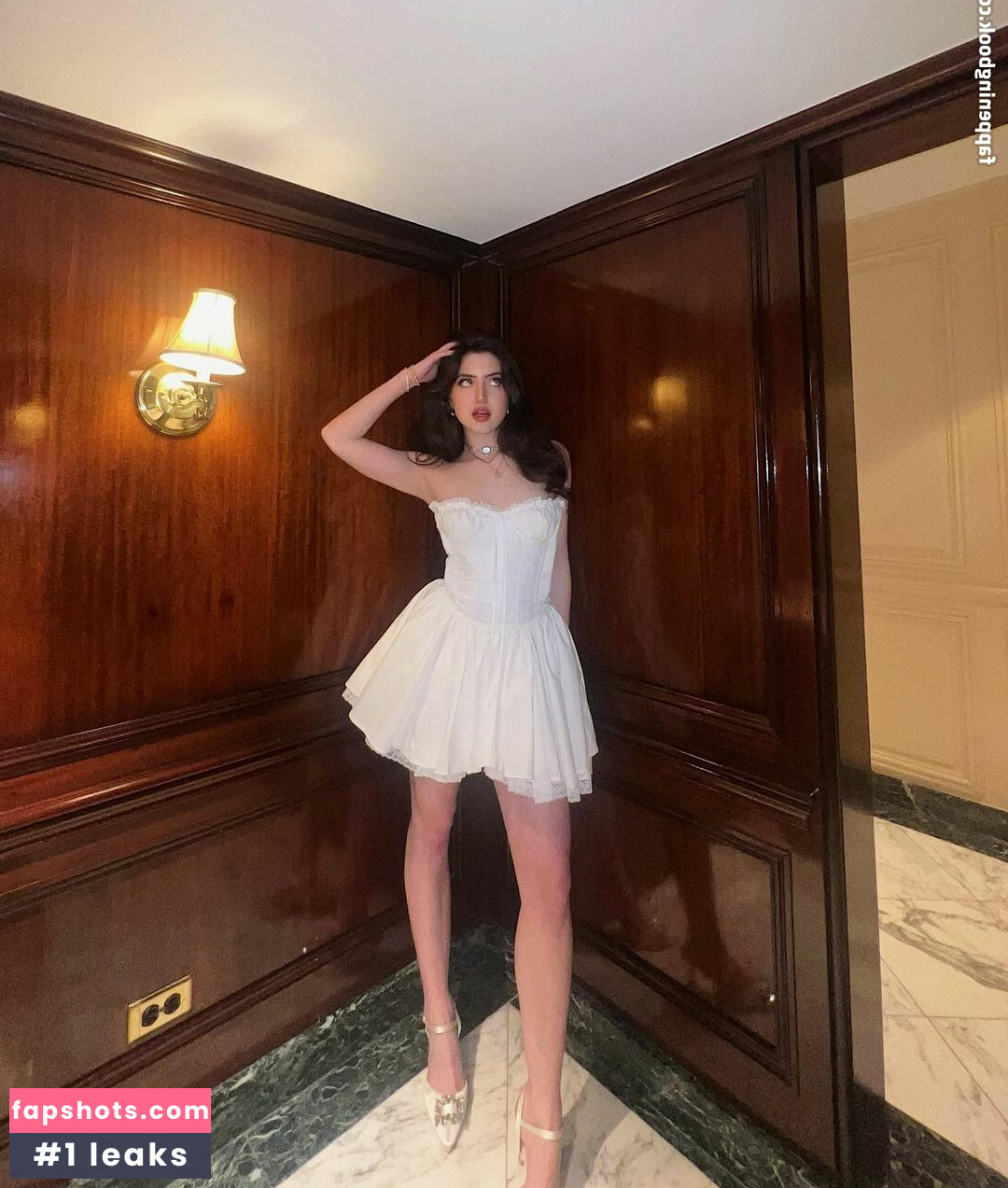 Sophie Silva gallery photo #24