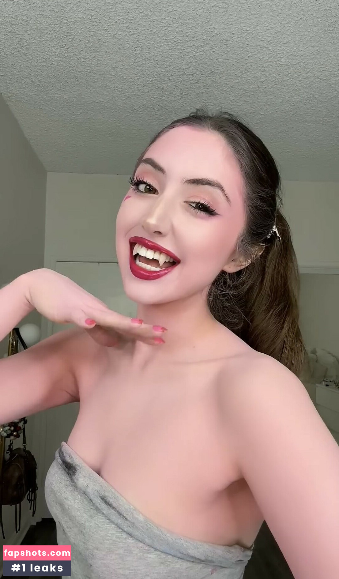 Sophie Silva gallery photo #4