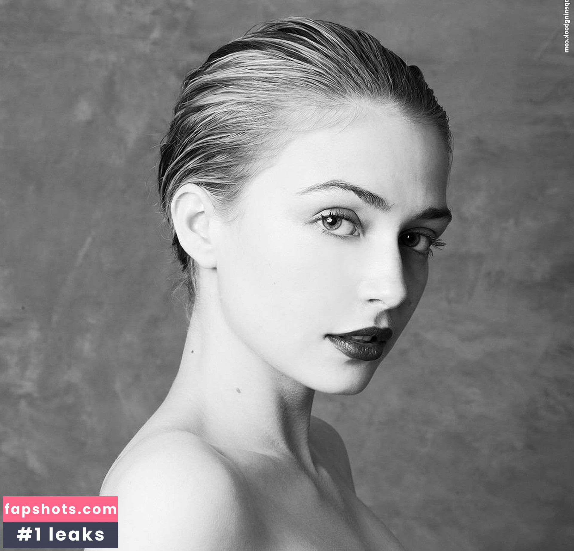 Sophie Simnett Filtración Desnuda OnlyFans Foto #6 - Fapshots