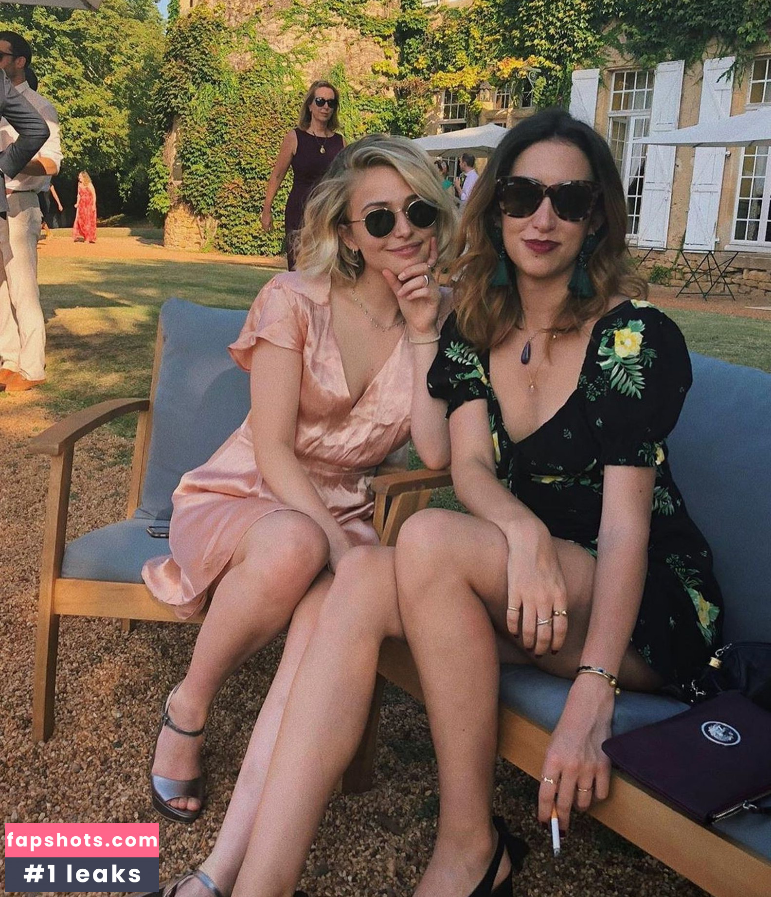 Sophie Simnett Filtración Desnuda OnlyFans Foto #10 - Fapshots