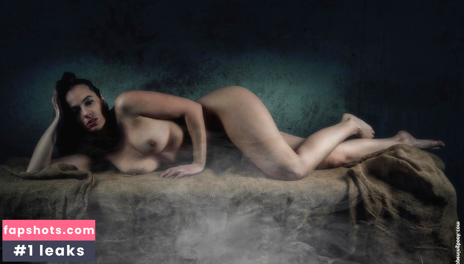 Sophie Stage gallery photo #58