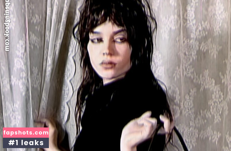 Sophie Thatcher Nude Leaks OnlyFans Photos #169 - LeakJerk