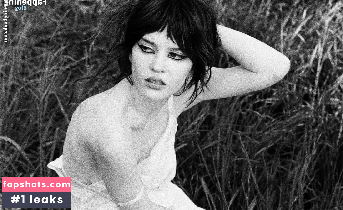 Sophie Thatcher Nude Leaks OnlyFans Photos #174 - LeakJerk