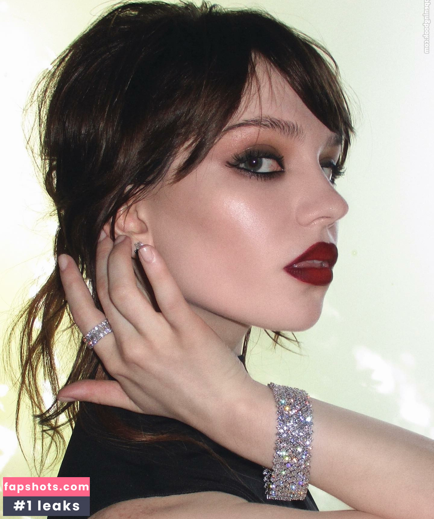 Sophie Thatcher Nude Leaks OnlyFans Photos #189 - LeakJerk