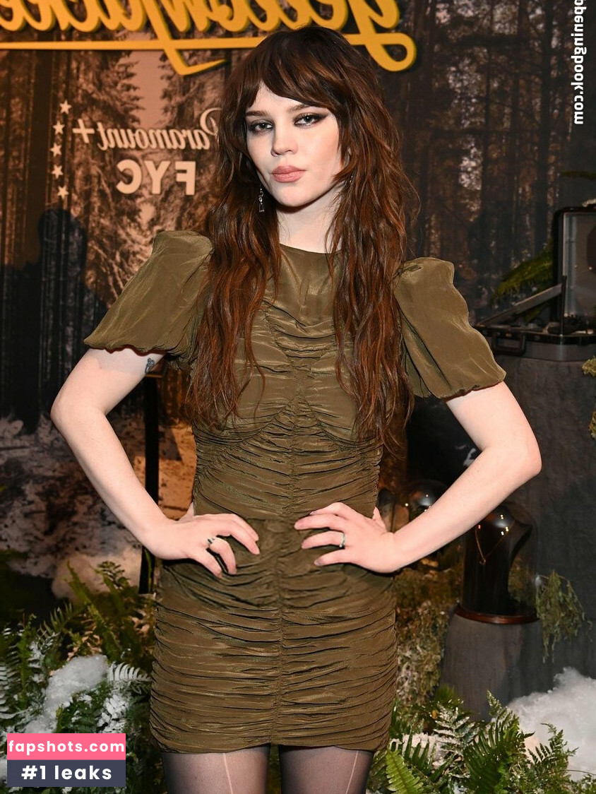 Sophie Thatcher Nude Leaks OnlyFans Photos #27 - LeakJerk