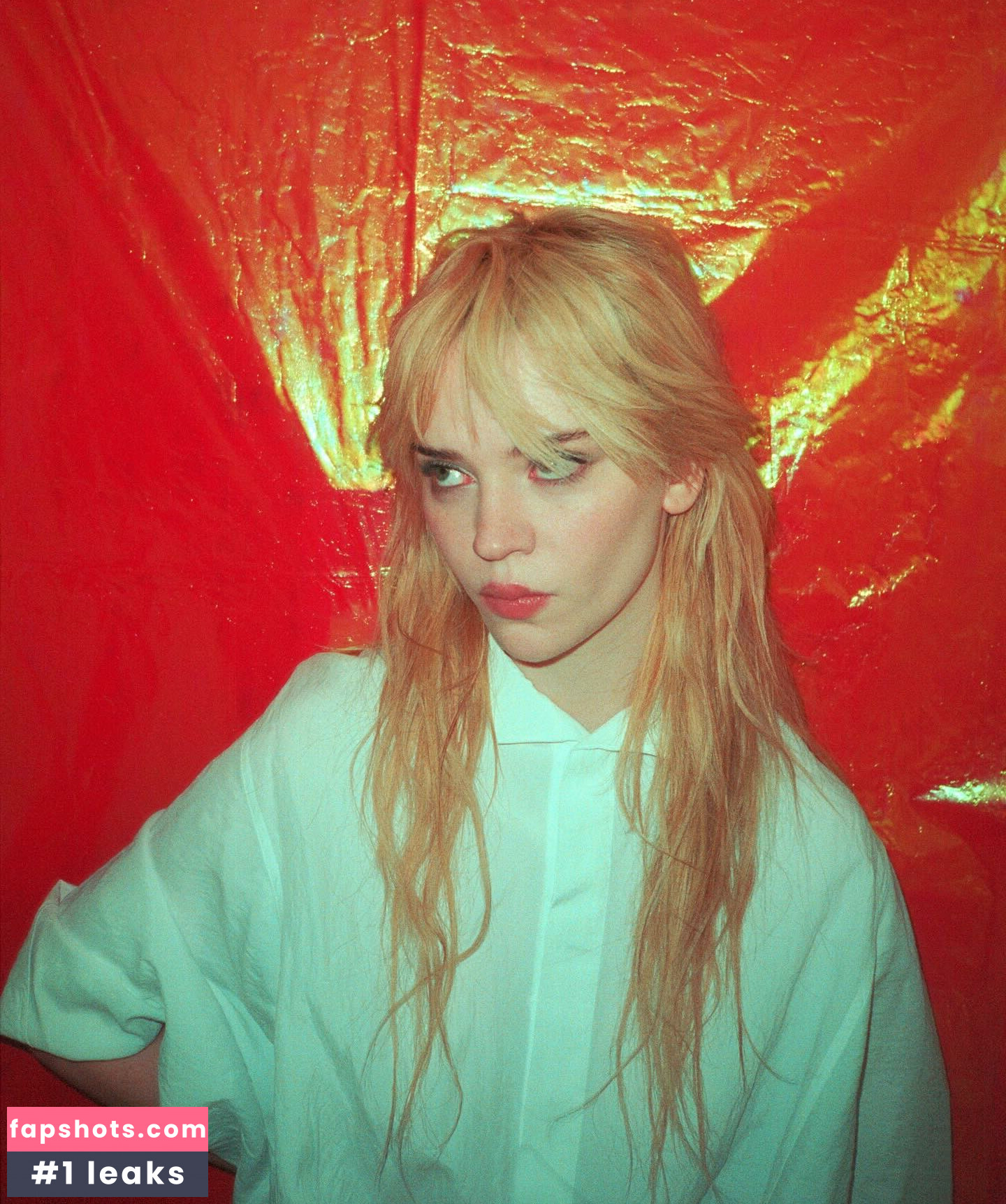 Sophie Thatcher Nude Leaks OnlyFans Photos #37 - LeakJerk