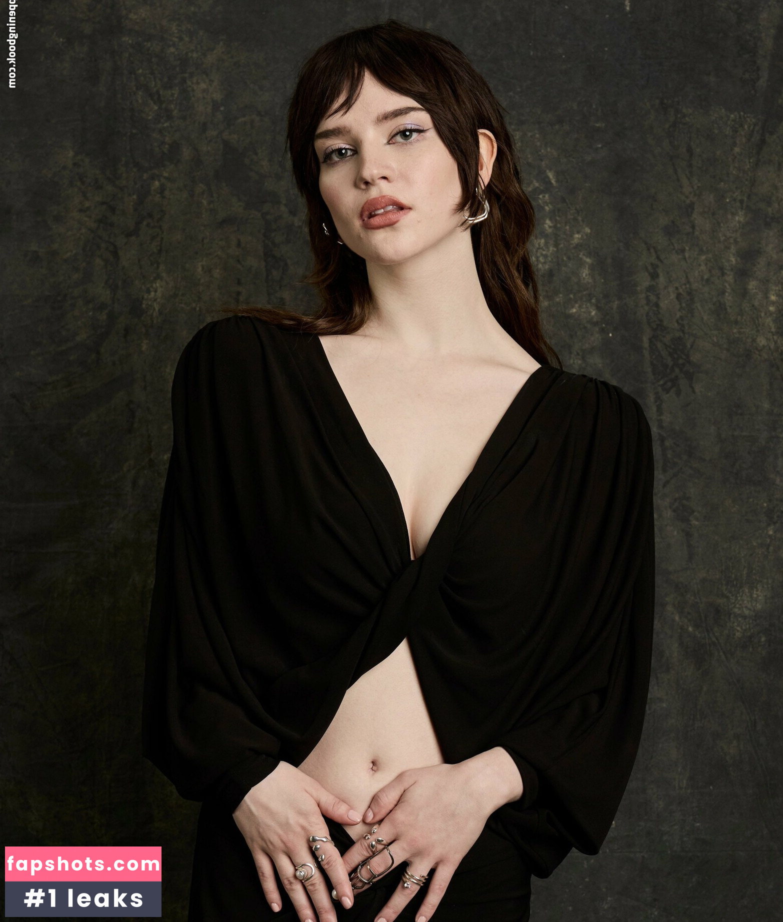 Sophie Thatcher Nude Leaks OnlyFans Photos #74 - LeakJerk