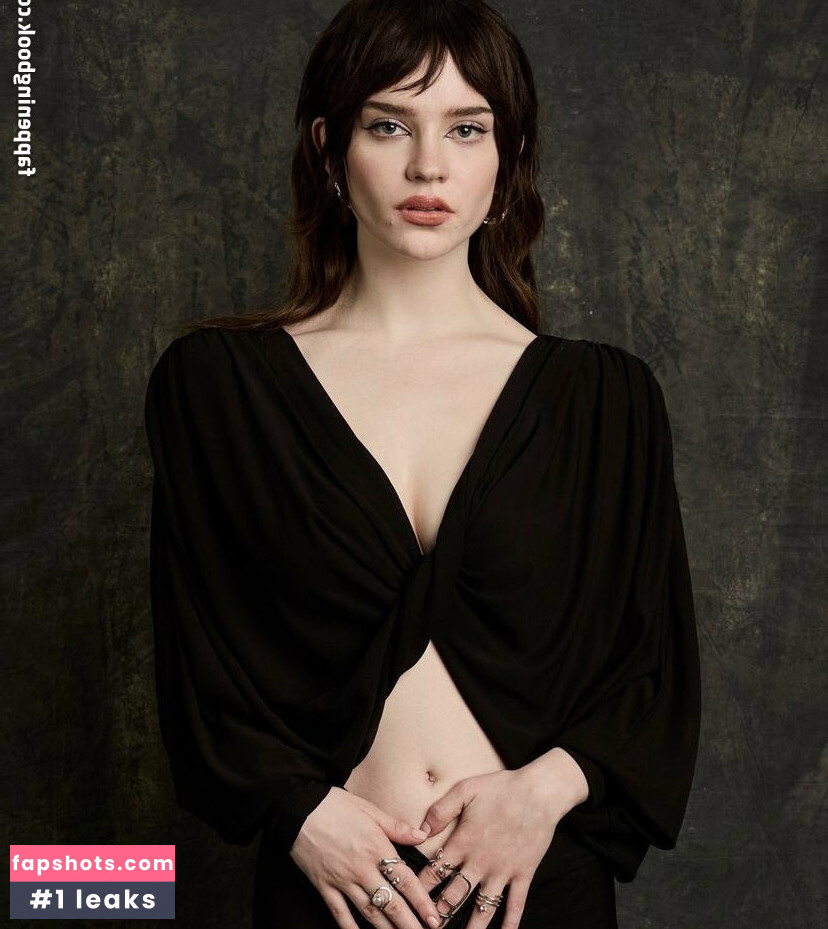 Sophie Thatcher Nude Leaks OnlyFans Photos #75 - LeakJerk