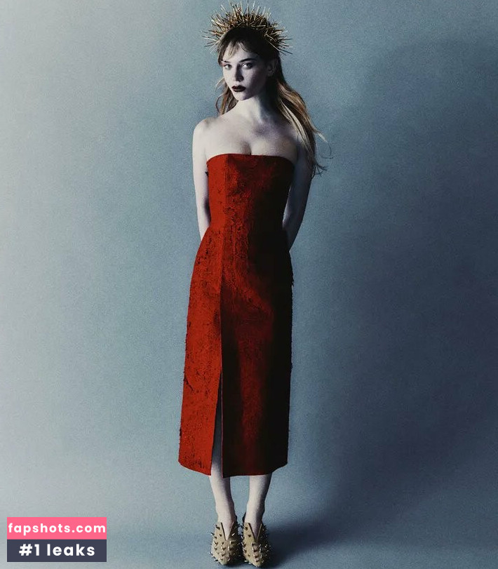 Sophie Thatcher Nude Leaks OnlyFans Photos #98 - LeakJerk