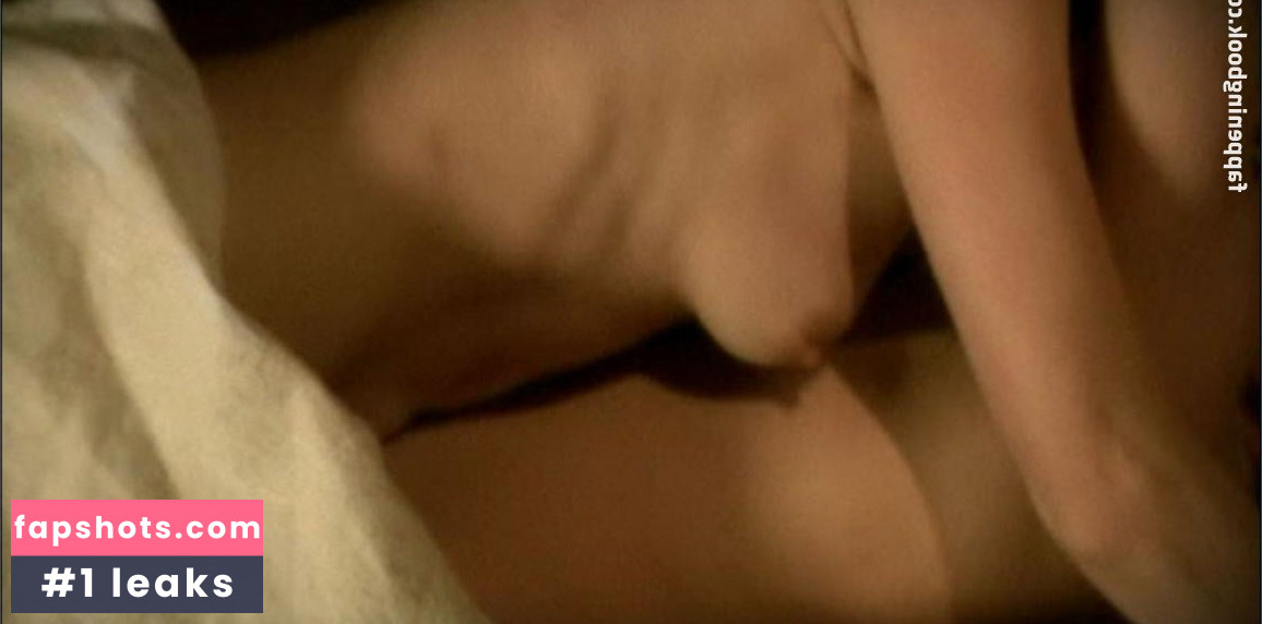 Sophie Thompson nude babe gallery