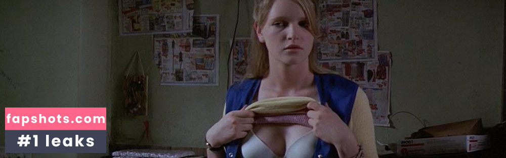 Sophie Traub gallery photo #14