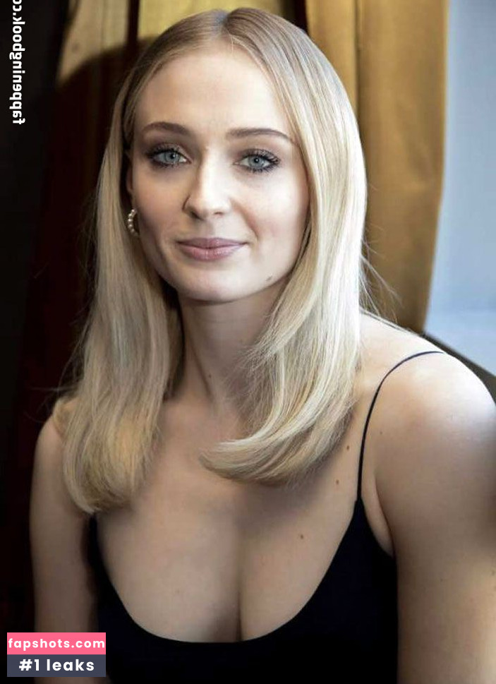 Sophie Turner Nahé úniky fotek pouze od fanoušků #228 - Fapshots