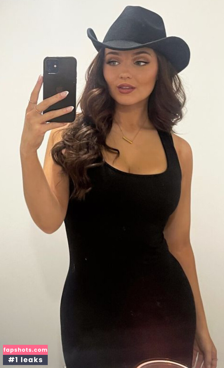 Sophie Wallace gallery photo #22