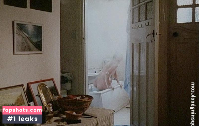 Sophie Ward gallery photo #3