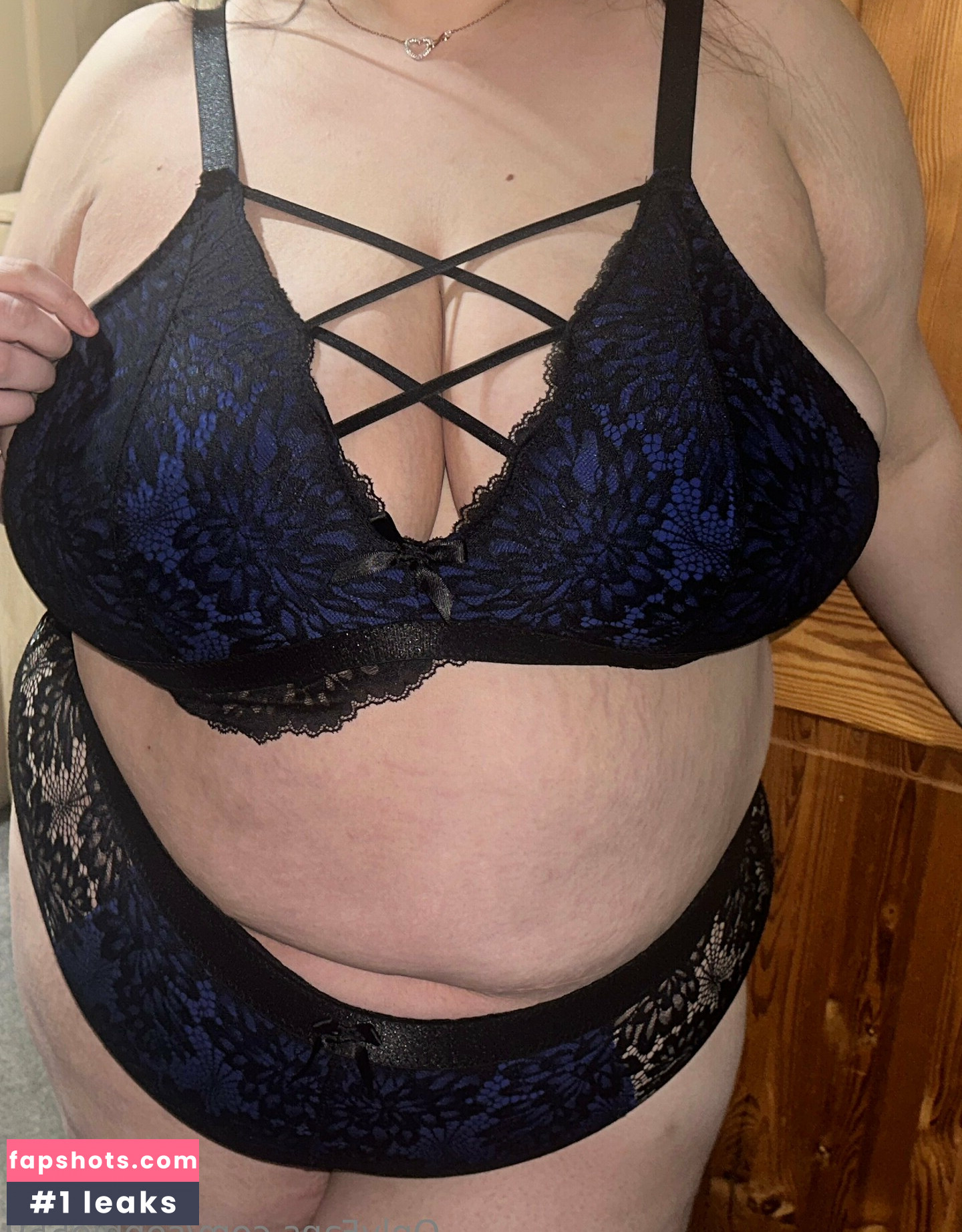 sophie559 gallery photo #3