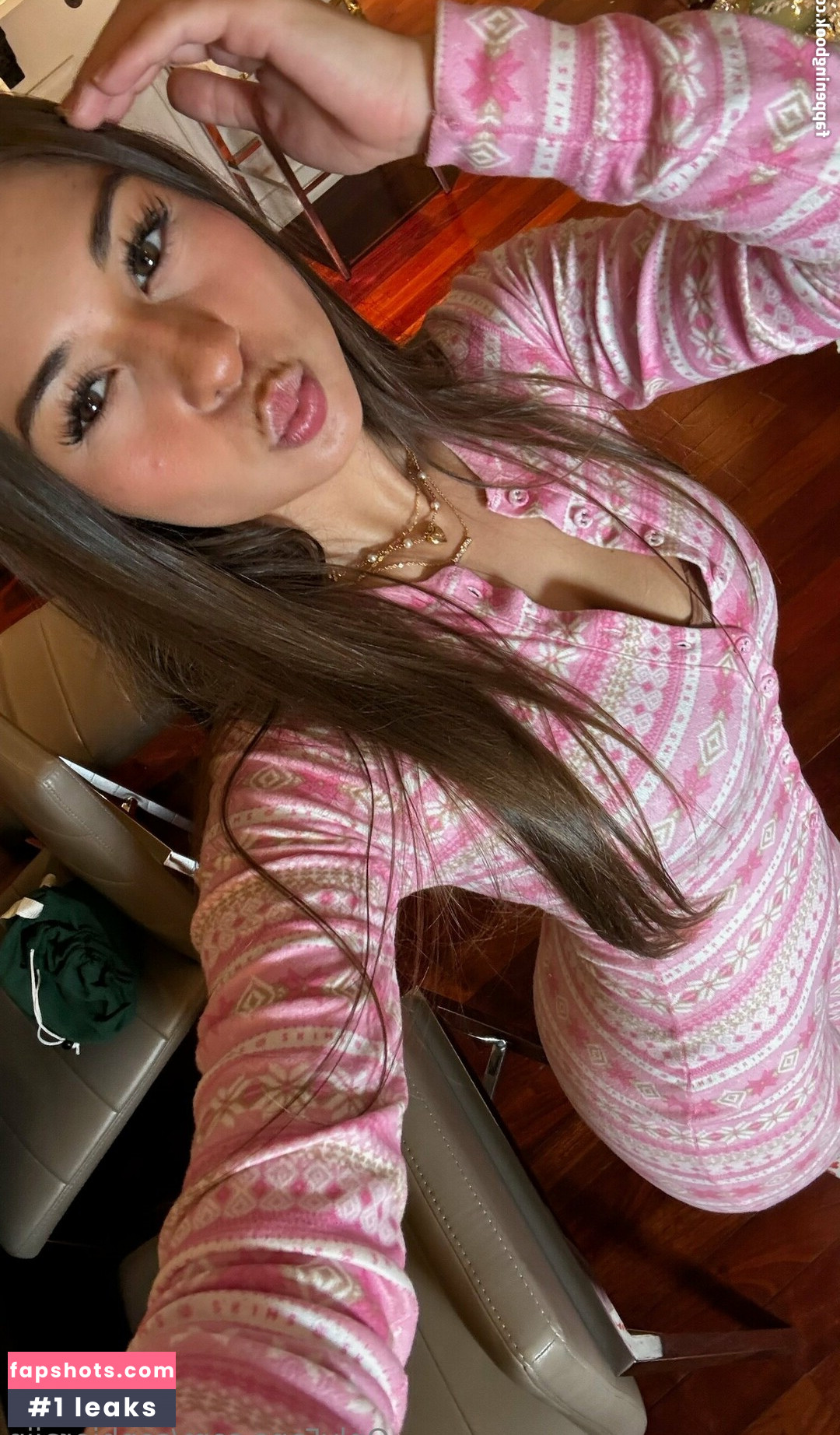 sophieraiin gallery photo #56