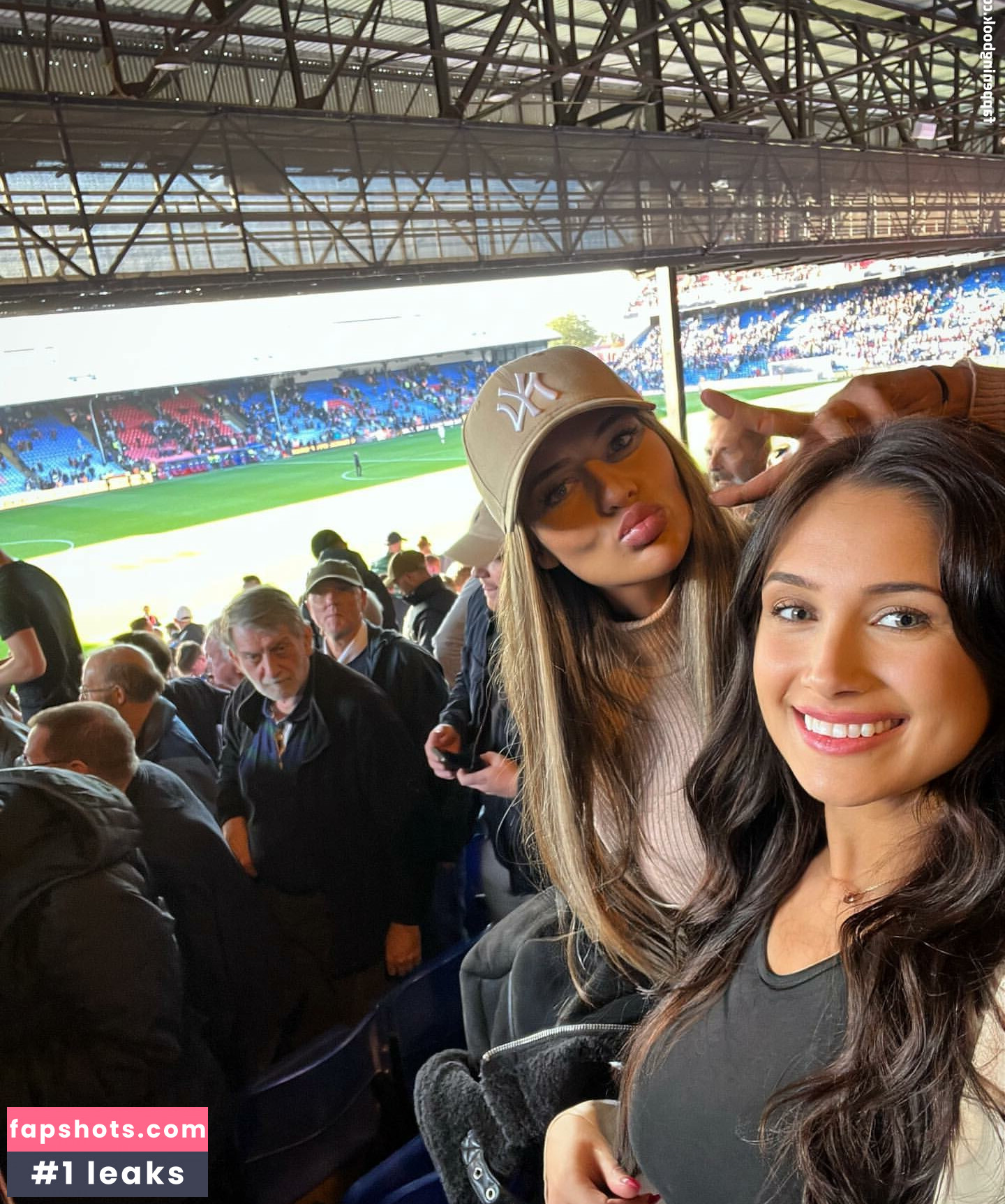 sophieroseofficialblue gallery photo #32