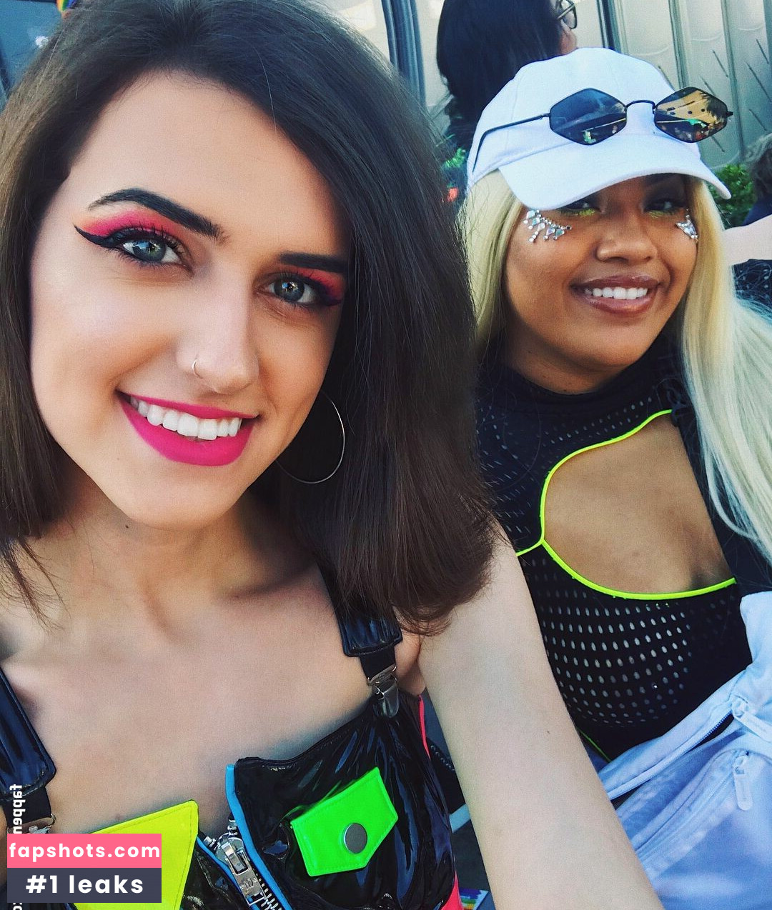 SophieSommers gallery photo #21