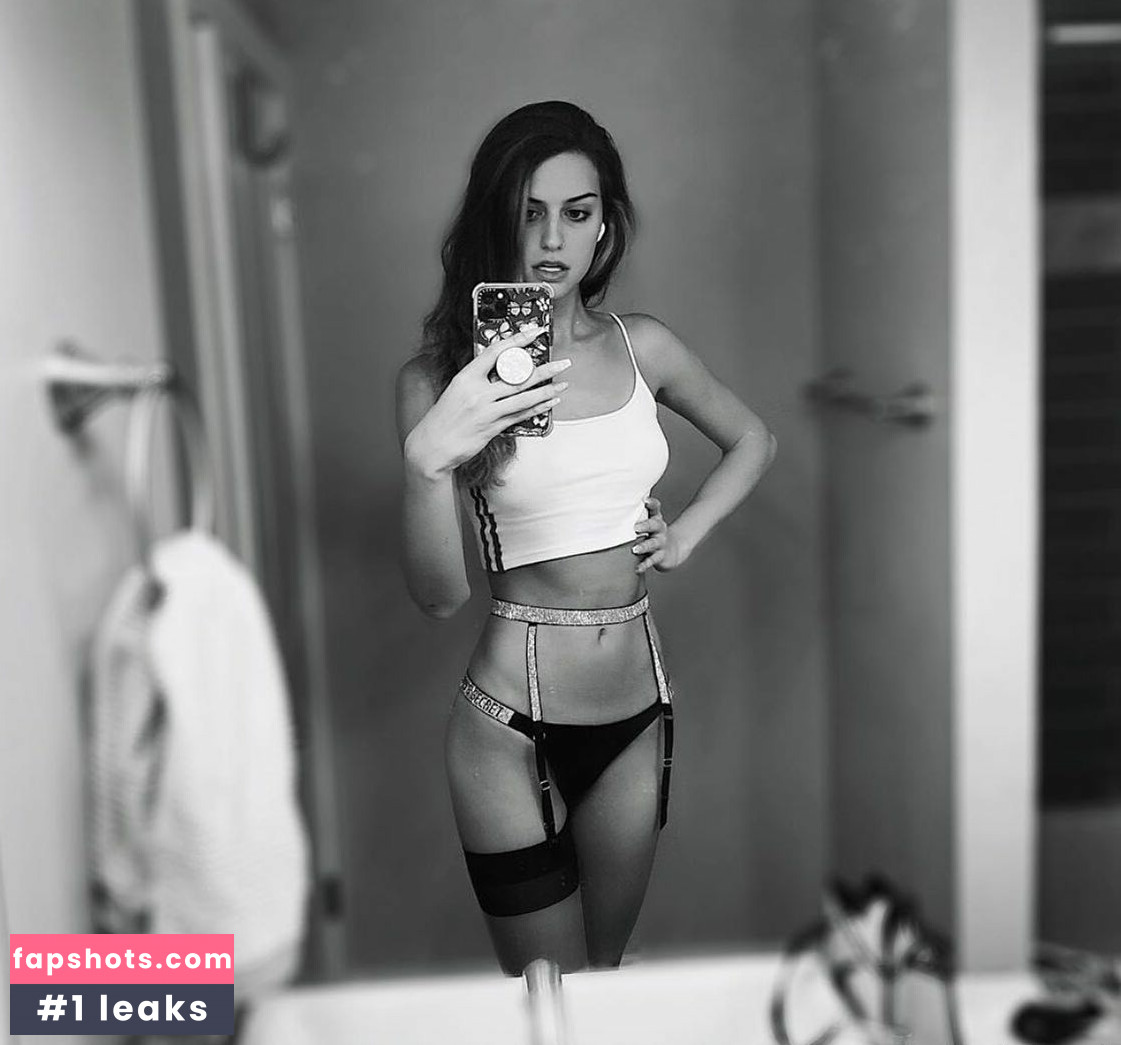 SophieSommers gallery photo #22